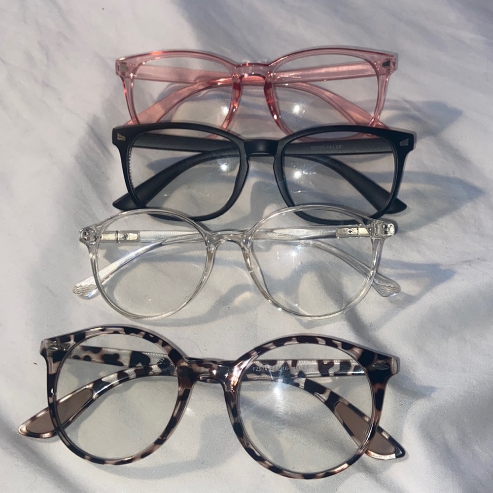 Bundle of glasses